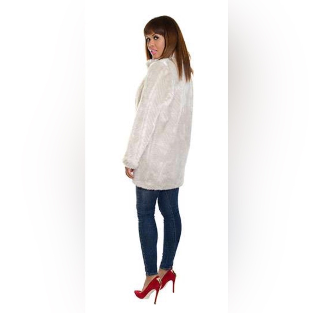 Guess size L faux fur 3/4 coat - Picture 3 of 16